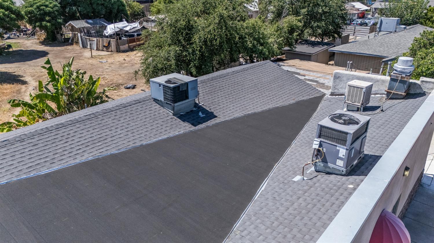 10791 E Pismo Ave, Del Rey, CA 93616