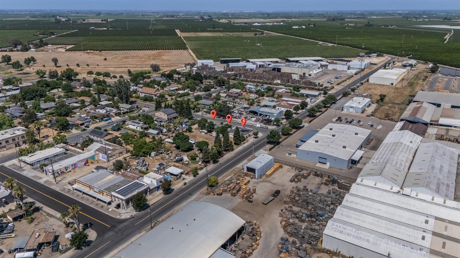 10791 E Pismo Ave, Del Rey, CA 93616