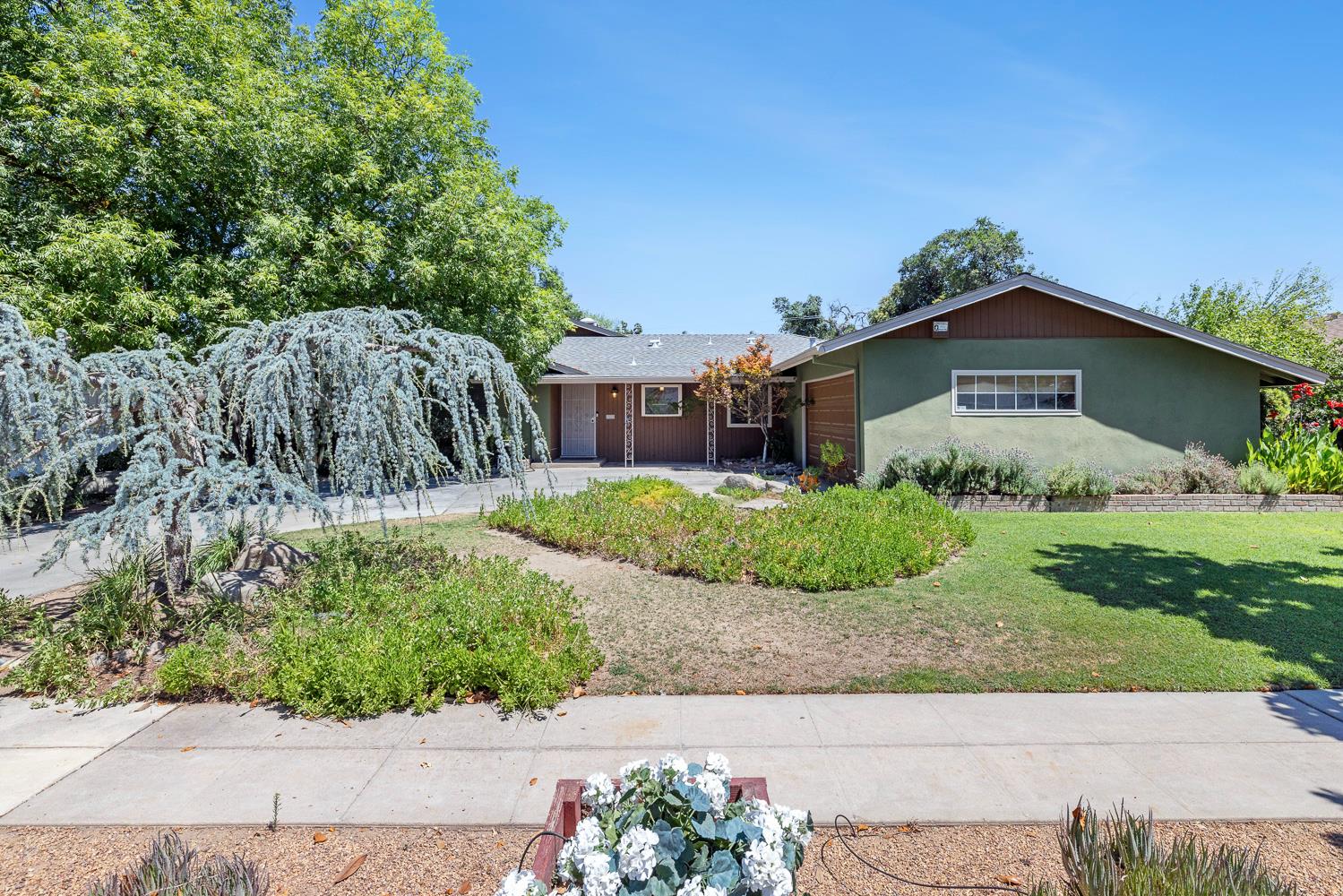 606 W Rialto Ave, Fresno, CA 93705