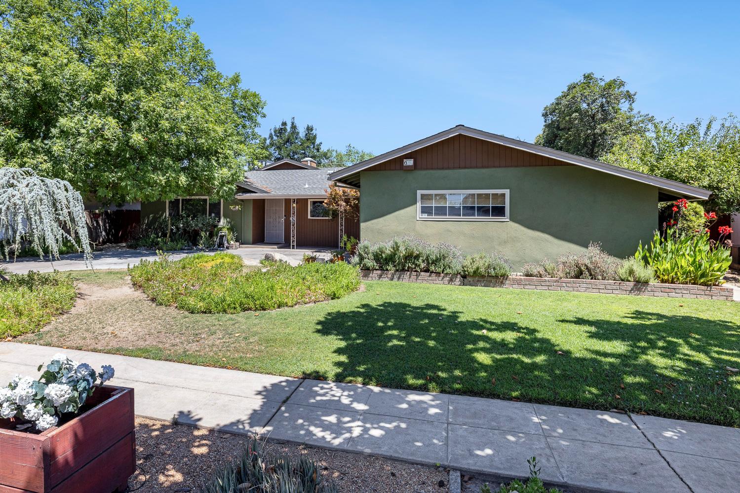 606 W Rialto Ave, Fresno, CA 93705