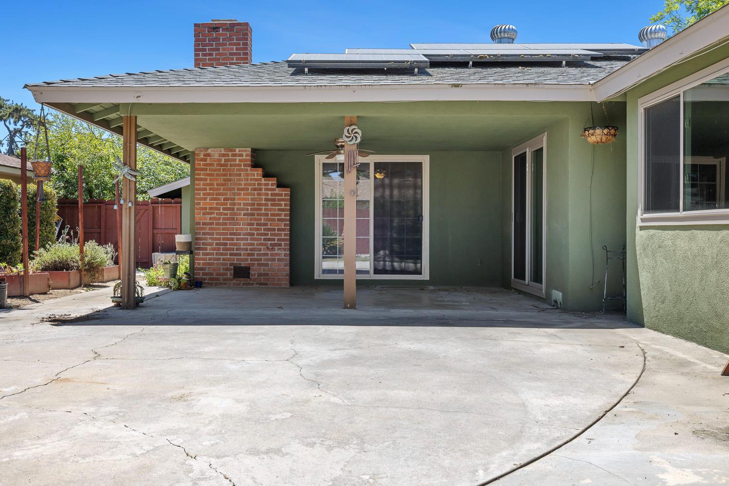 606 W Rialto Ave, Fresno, CA 93705