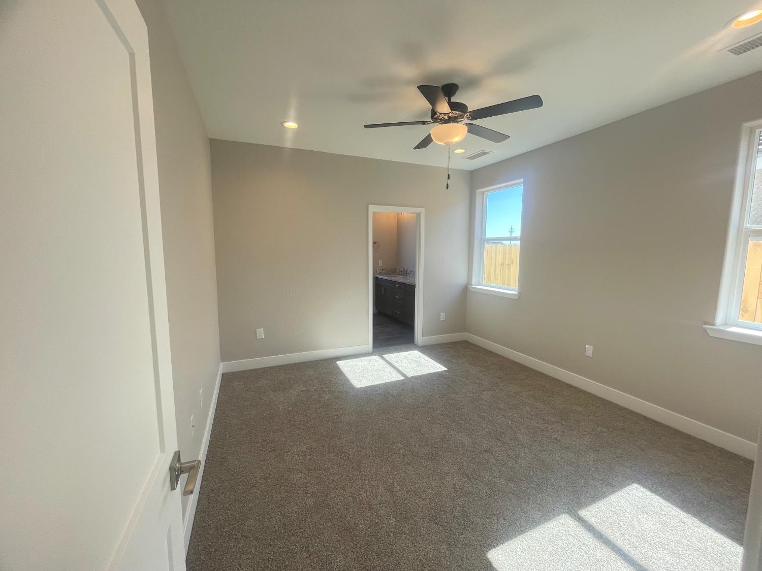 16249 W David Ave, Kerman, CA 93630