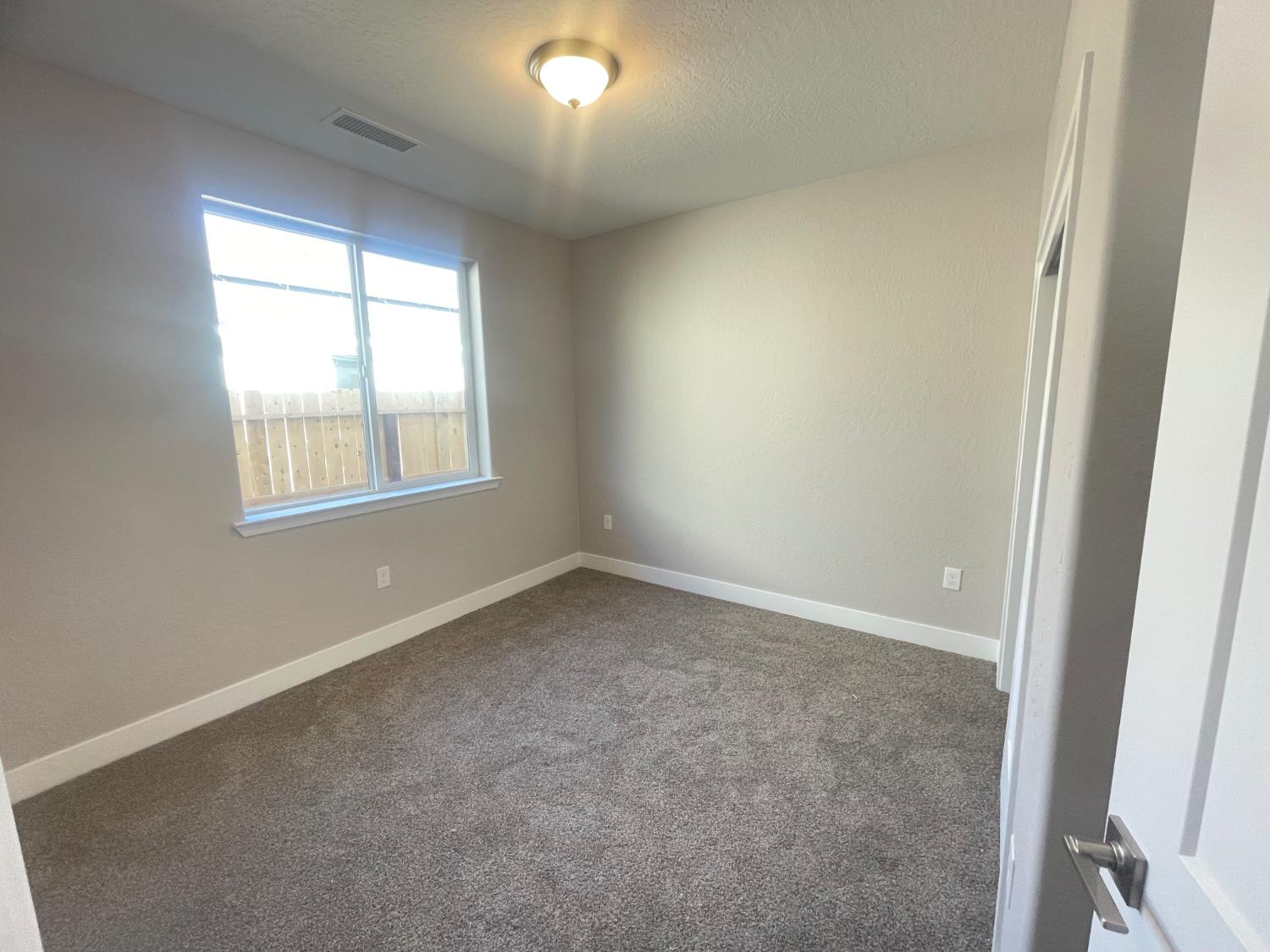16249 W David Ave, Kerman, CA 93630