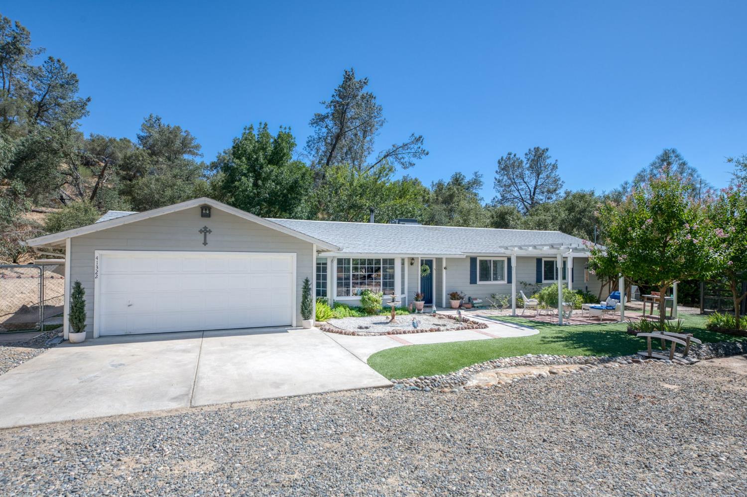 41322 Long Hollow Dr, Coarsegold, CA 93614