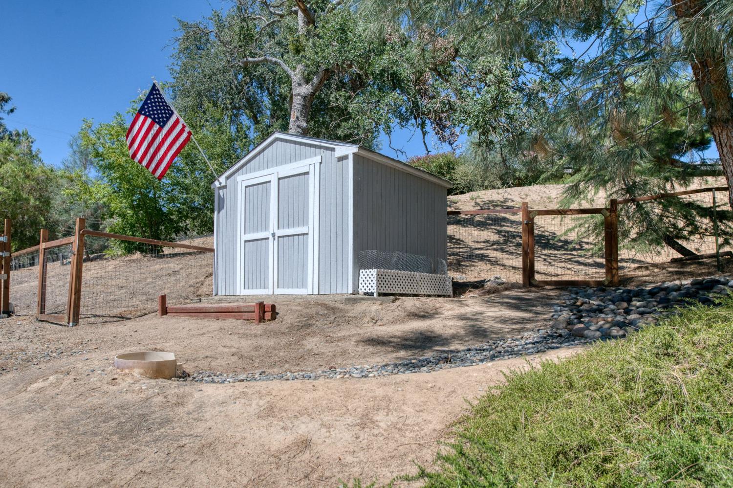 41322 Long Hollow Dr, Coarsegold, CA 93614