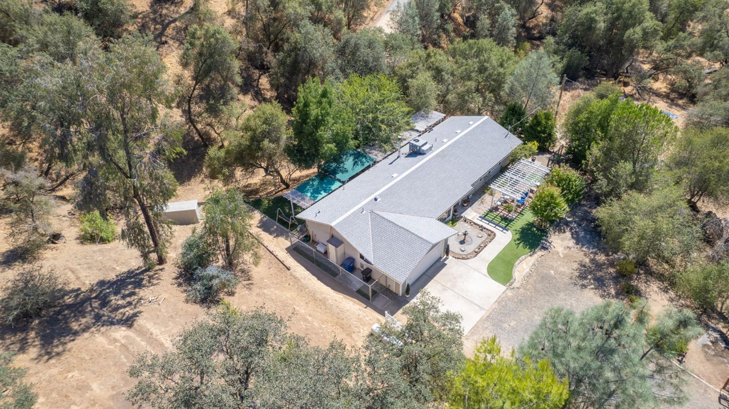 41322 Long Hollow Dr, Coarsegold, CA 93614