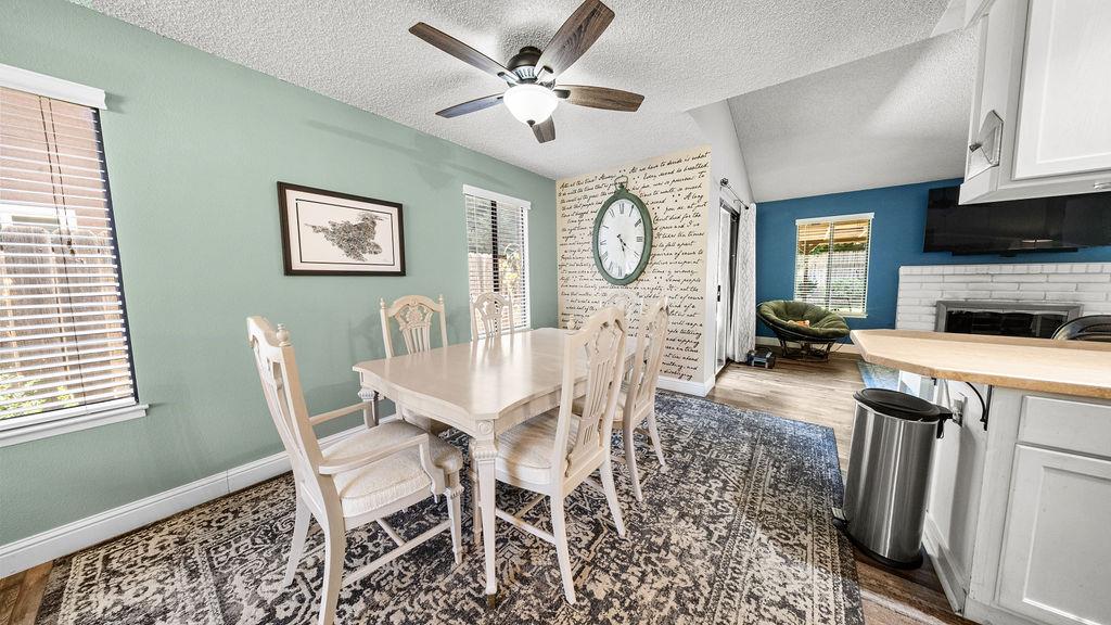 646 W Polson Ave, Clovis, CA 93612