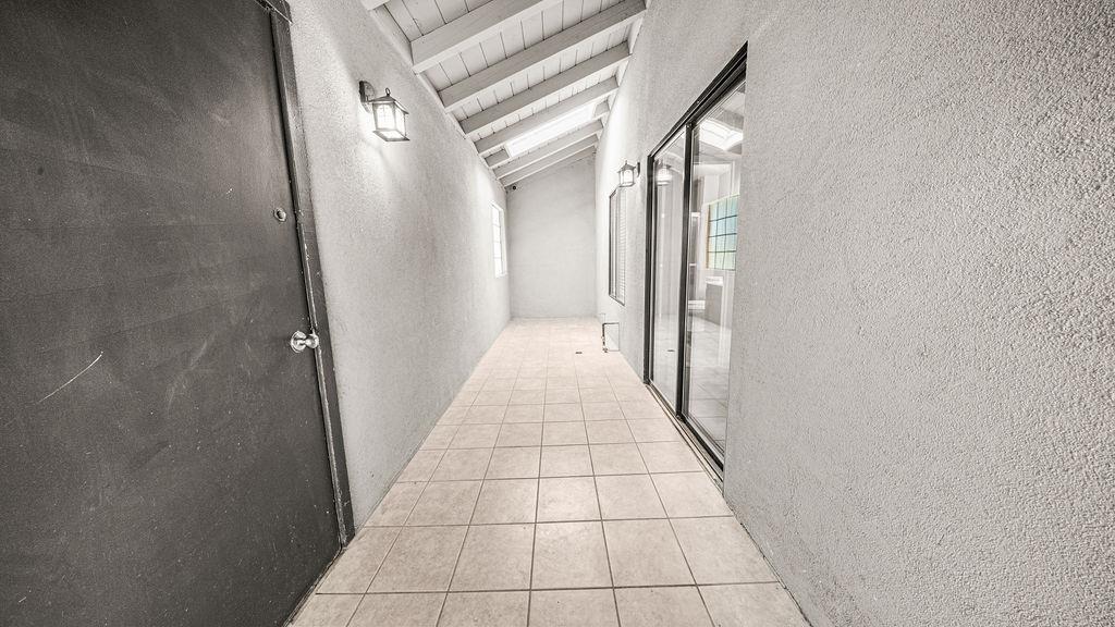 646 W Polson Ave, Clovis, CA 93612