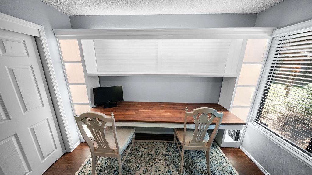 646 W Polson Ave, Clovis, CA 93612