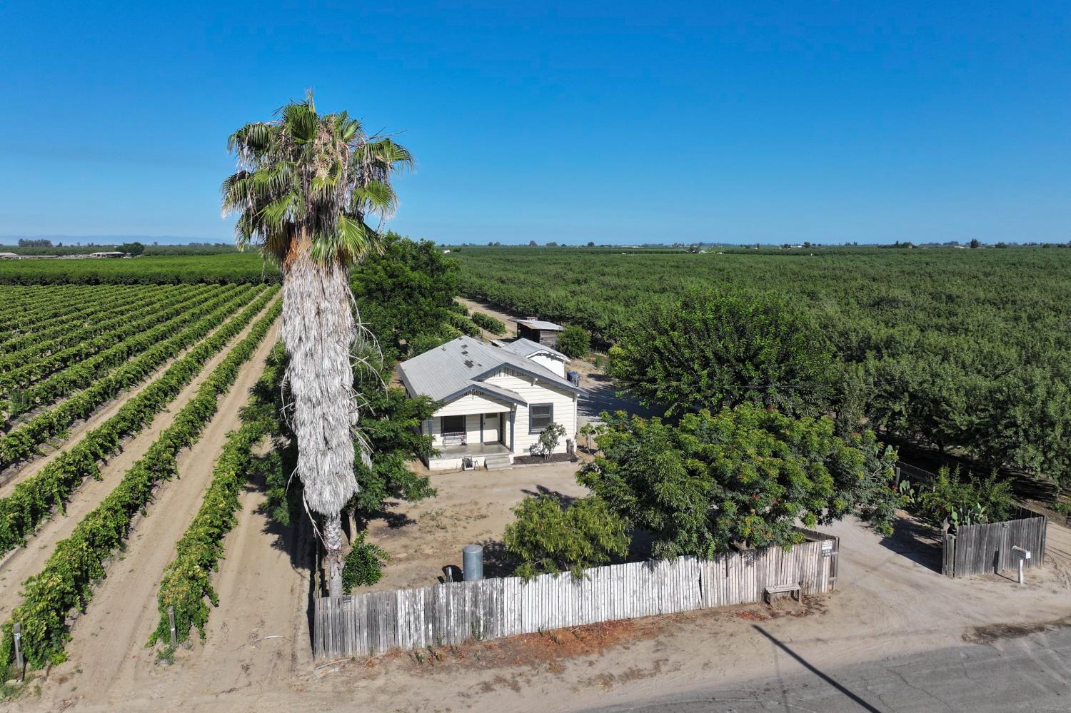 14491 S Thompson Ave, Selma, CA 93662