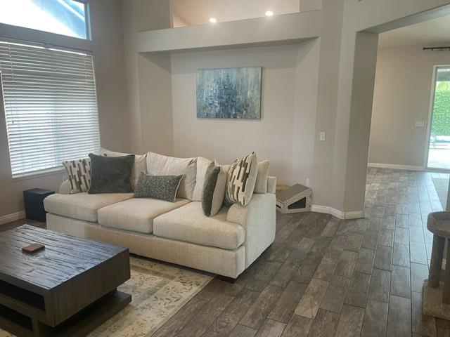 5932 W Monte Verde Ave N, Visalia, CA 93277