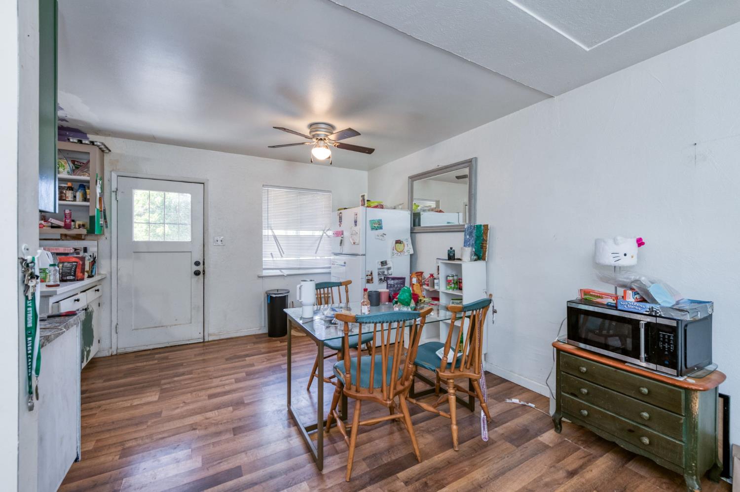 1023 E Lansing Way, Fresno, CA 93704