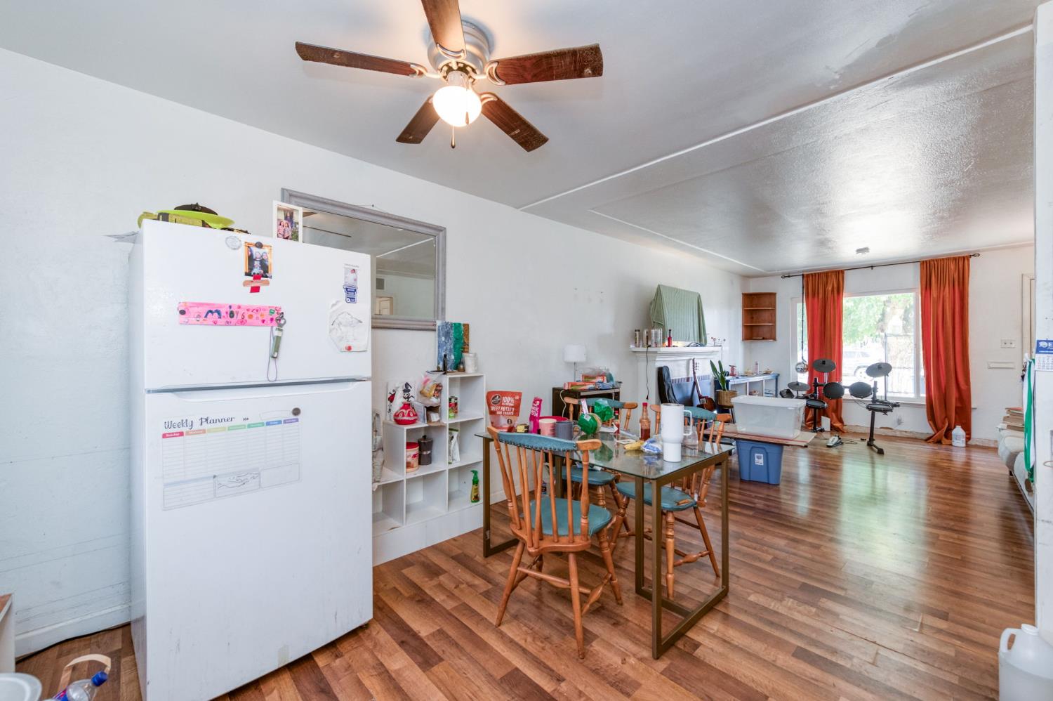 1023 E Lansing Way, Fresno, CA 93704