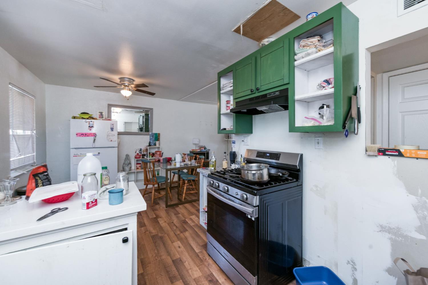 1023 E Lansing Way, Fresno, CA 93704
