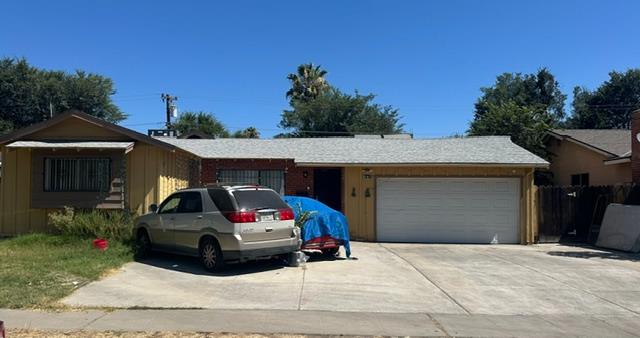 4767 E Orleans Ave, Fresno, CA 93702