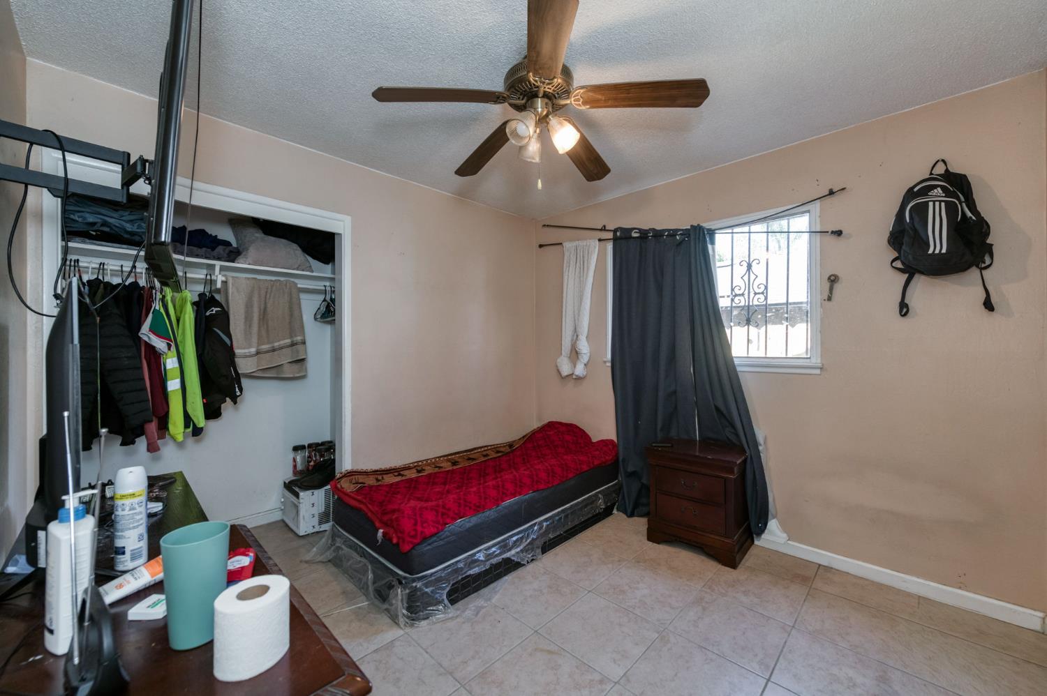4767 E Orleans Ave, Fresno, CA 93702