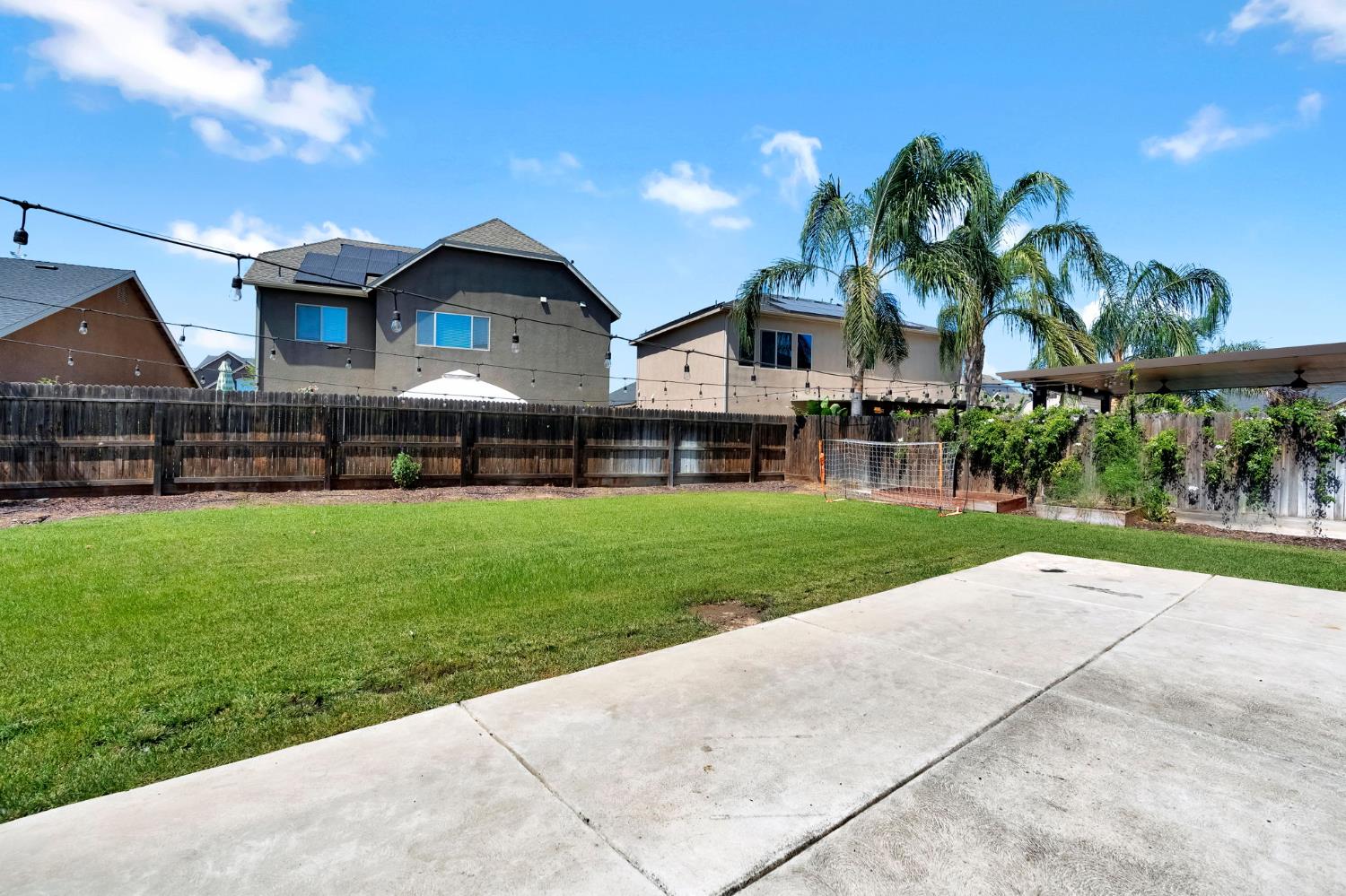 3885 Alamos Ave, Clovis, CA 93619