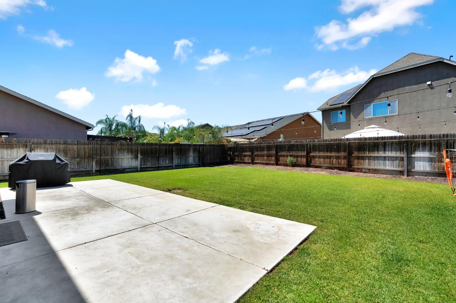 3885 Alamos Ave, Clovis, CA 93619