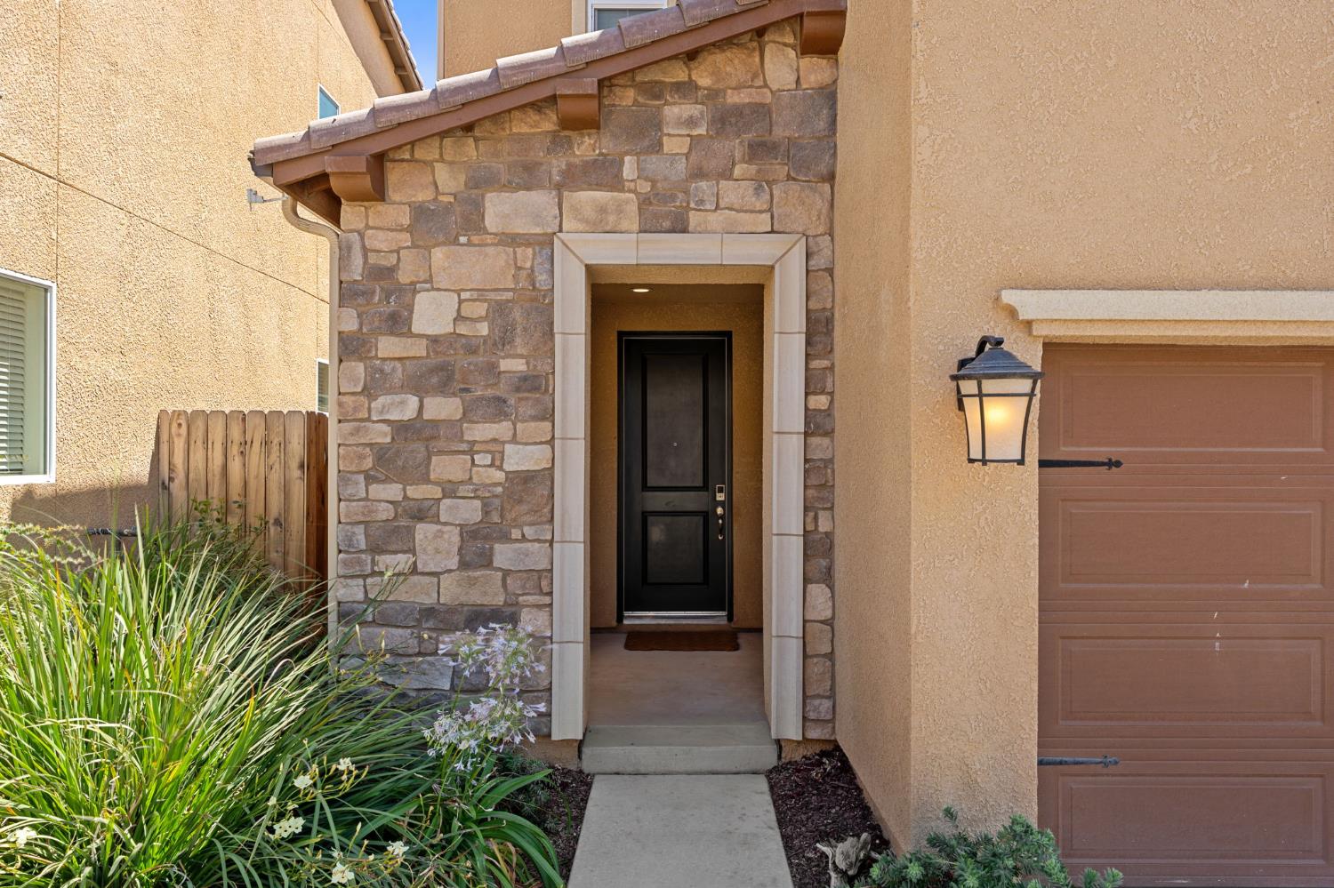 972 Winchell Way W, Madera, CA 93636