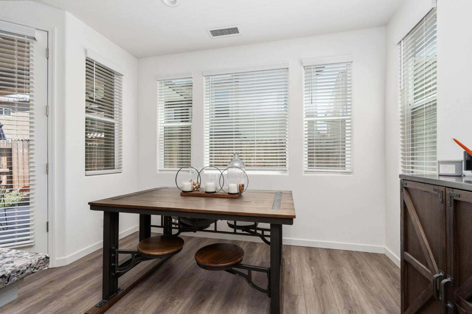 972 Winchell Way W, Madera, CA 93636