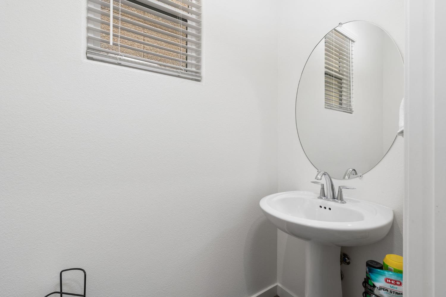 972 Winchell Way W, Madera, CA 93636
