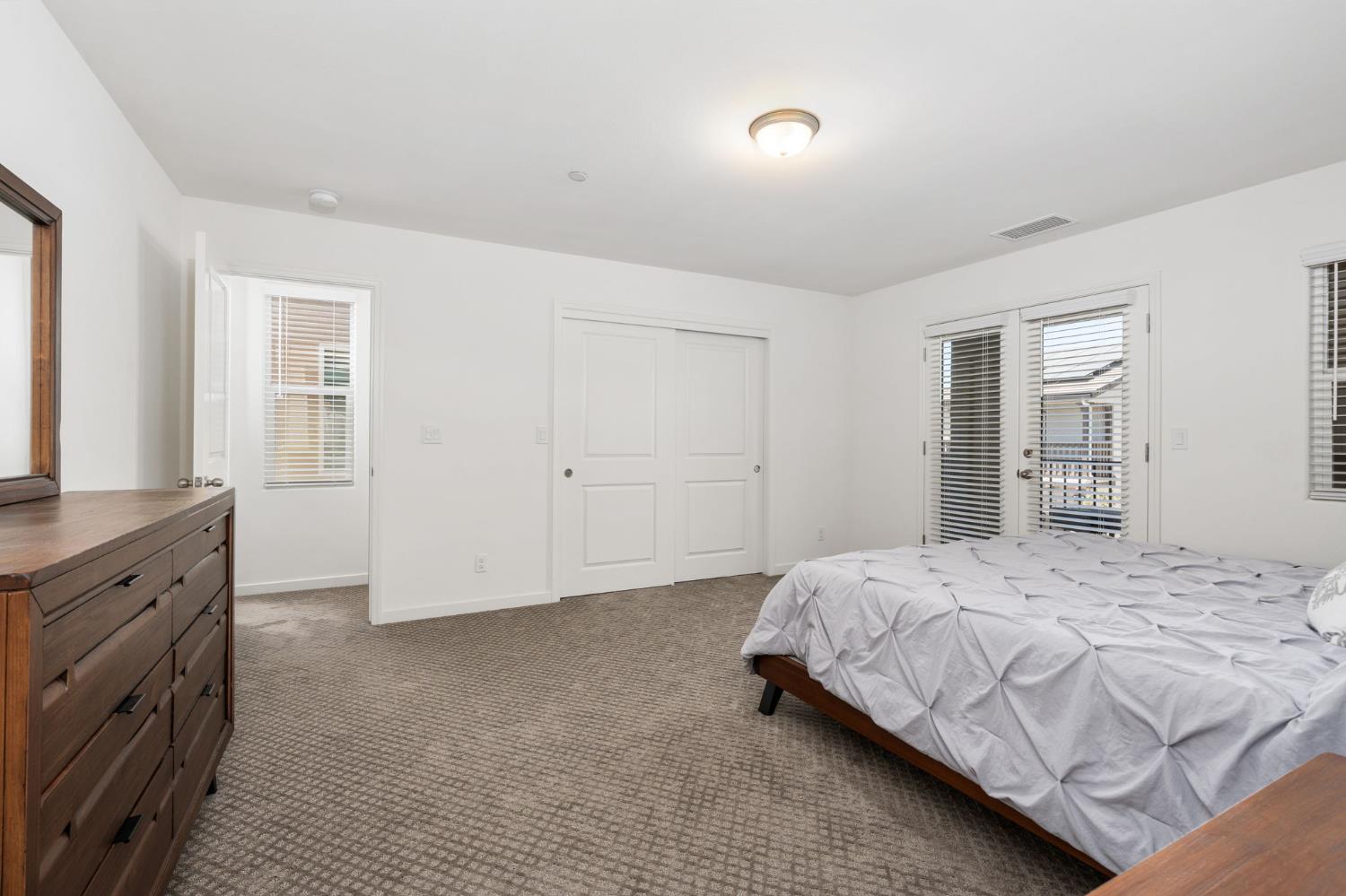 972 Winchell Way W, Madera, CA 93636