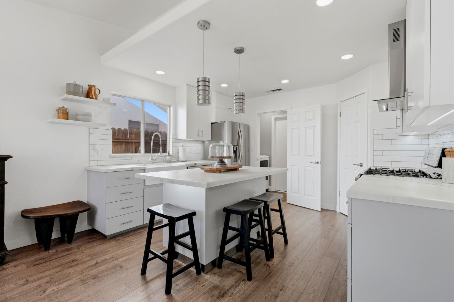5806 W El Paso, Fresno, CA 93722
