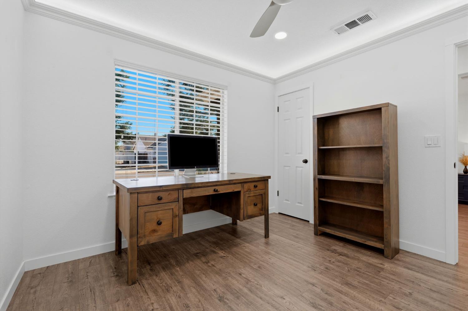 5806 W El Paso, Fresno, CA 93722