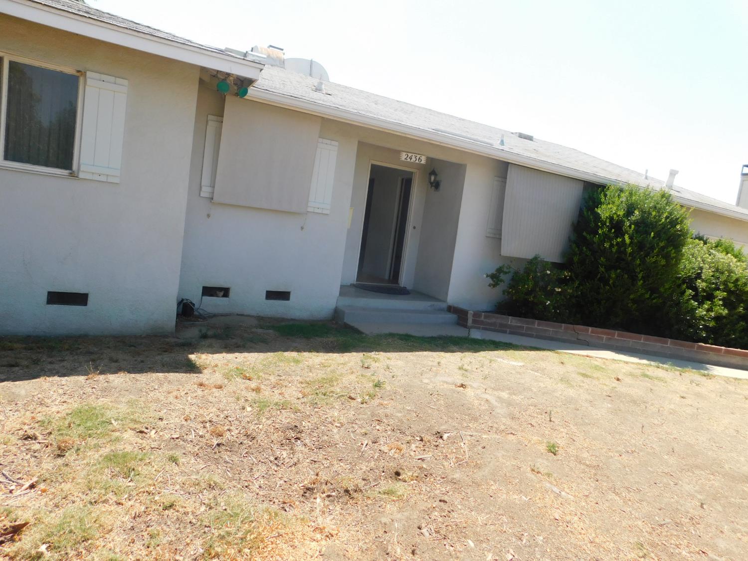 2436 S Locust St, Visalia, CA 93277