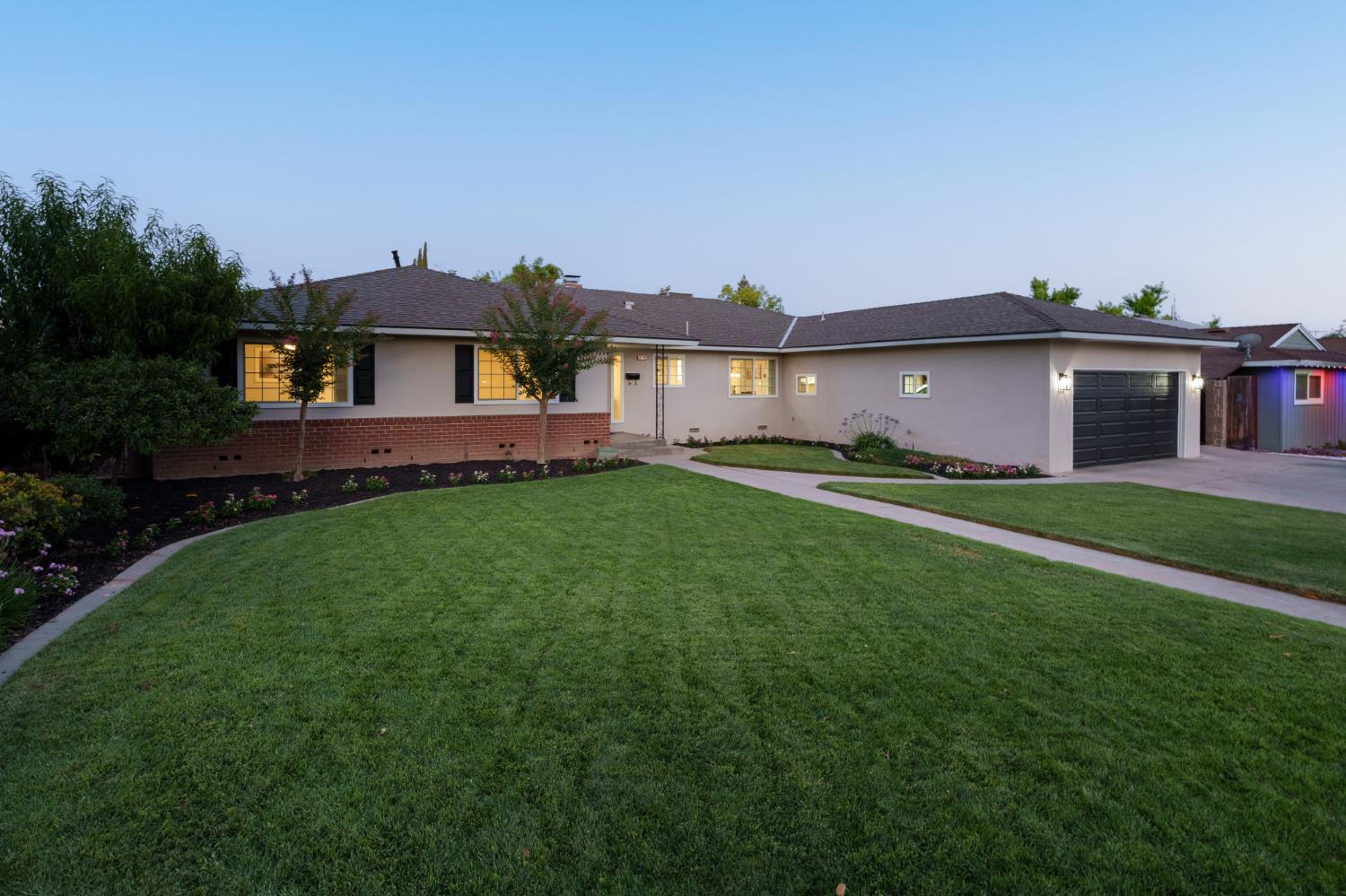 5756 N Bond St, Fresno, CA 93710