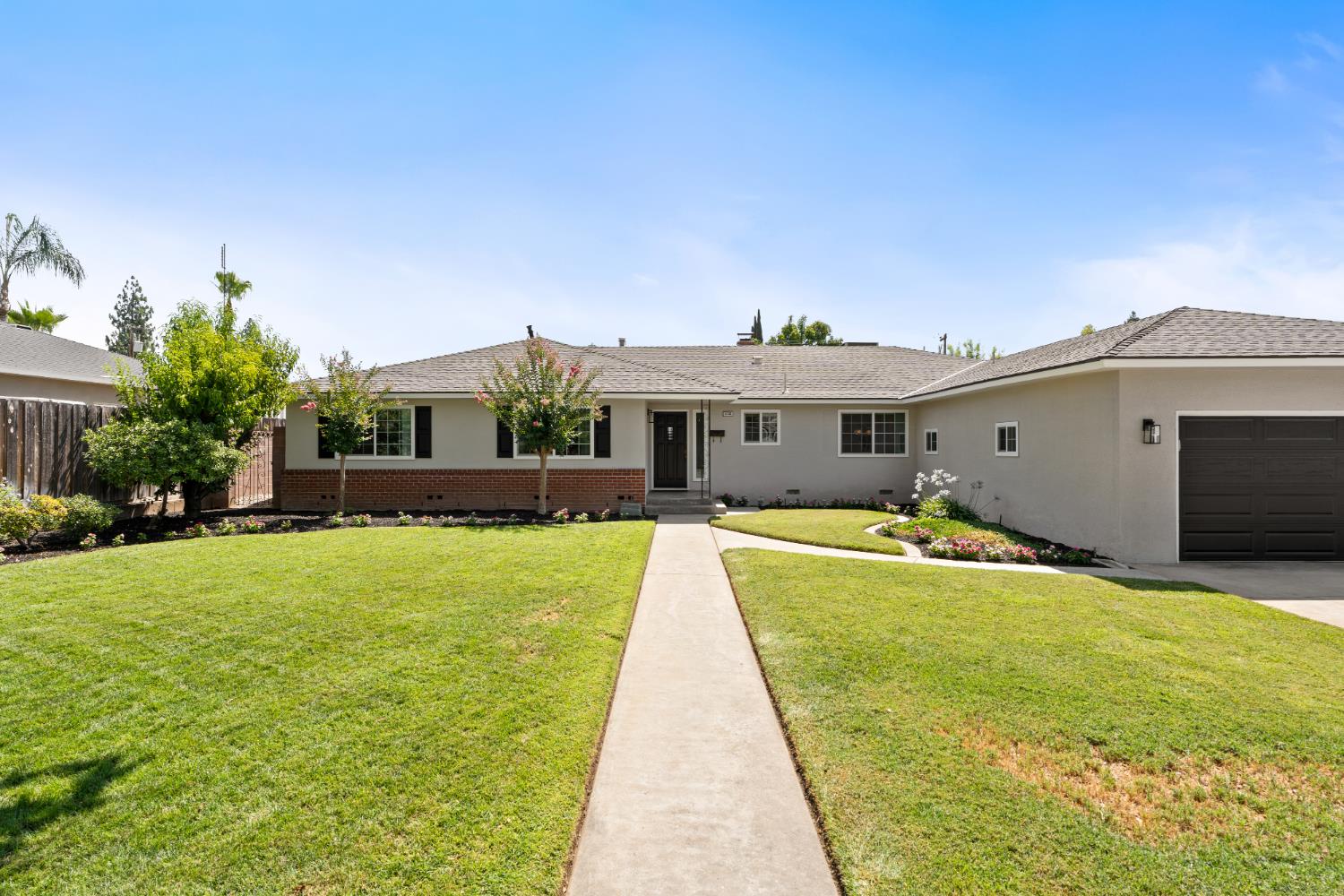 5756 N Bond St, Fresno, CA 93710