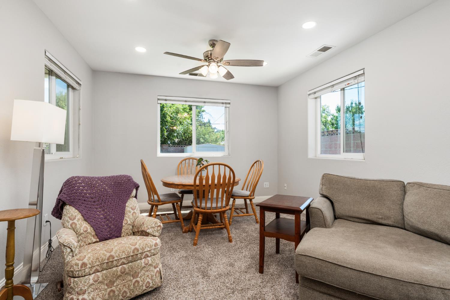 5756 N Bond St, Fresno, CA 93710