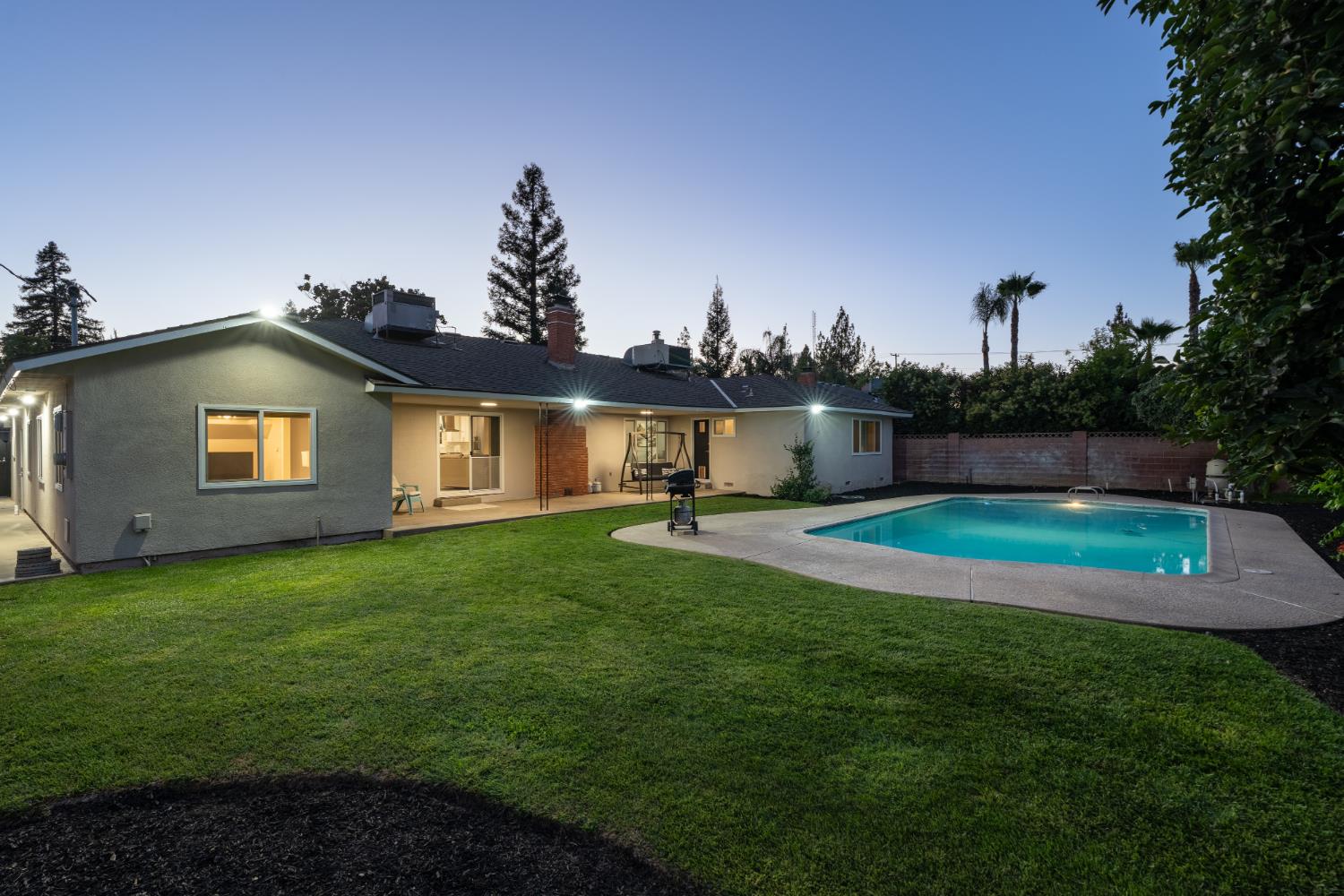 5756 N Bond St, Fresno, CA 93710
