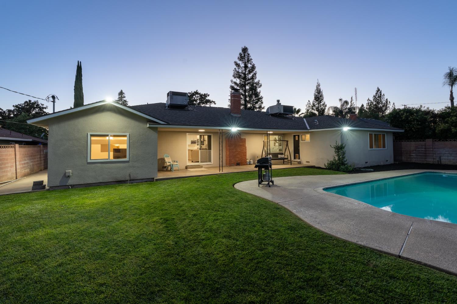 5756 N Bond St, Fresno, CA 93710