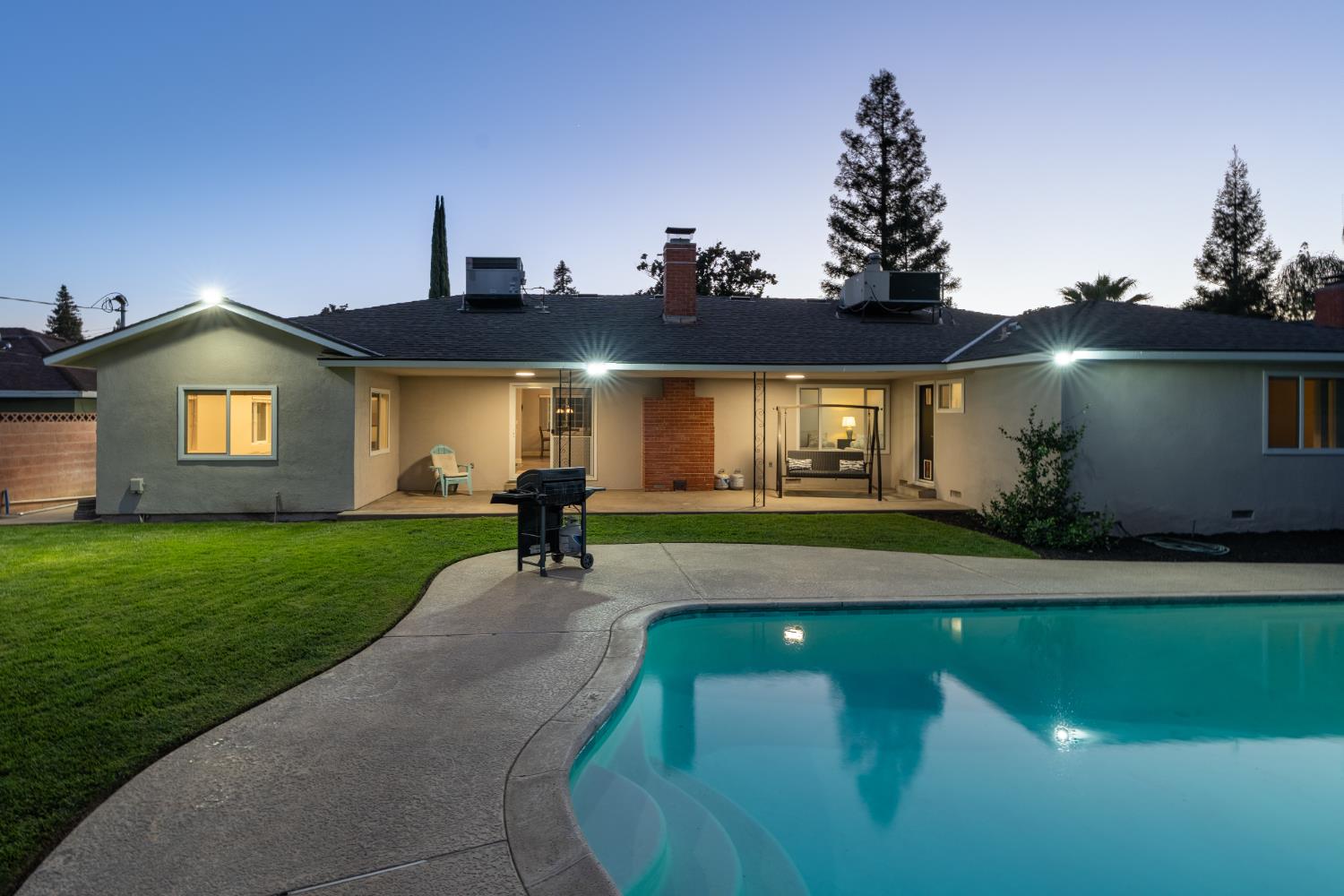 5756 N Bond St, Fresno, CA 93710