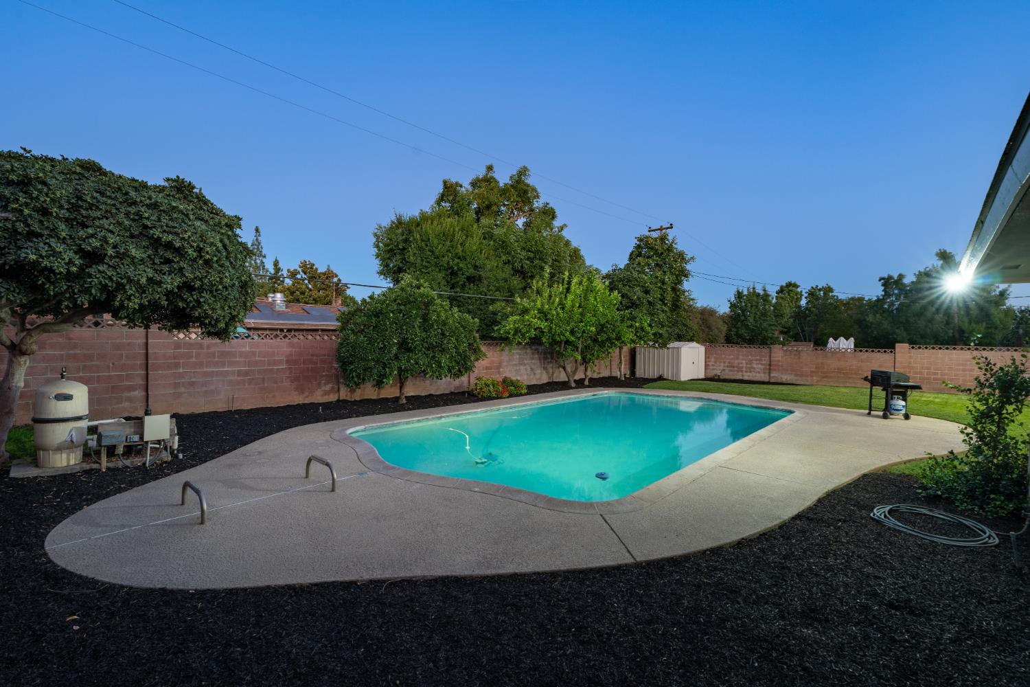 5756 N Bond St, Fresno, CA 93710