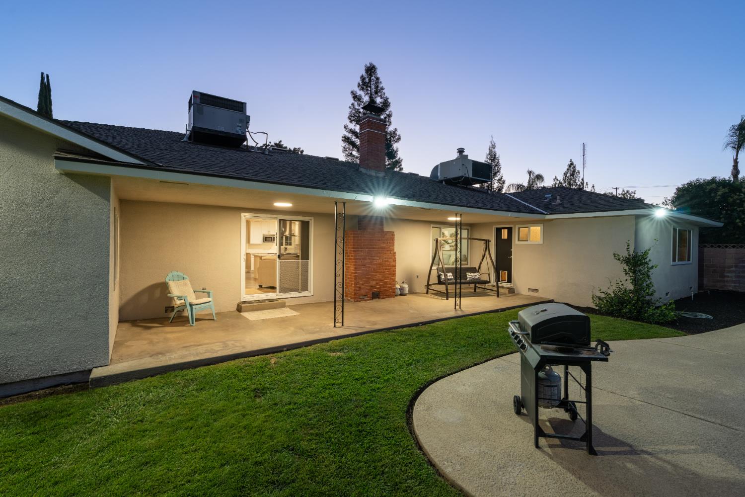 5756 N Bond St, Fresno, CA 93710