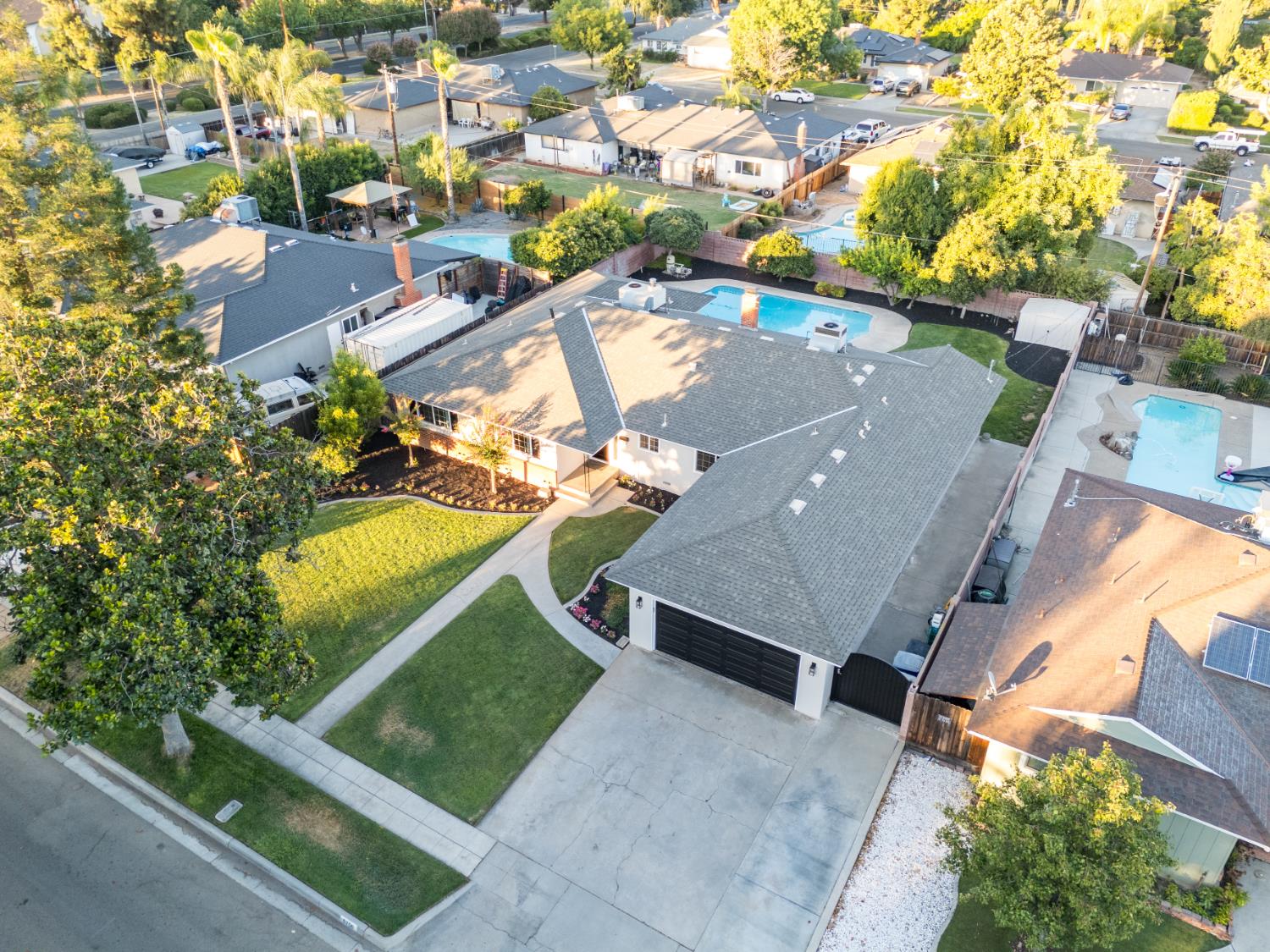 5756 N Bond St, Fresno, CA 93710