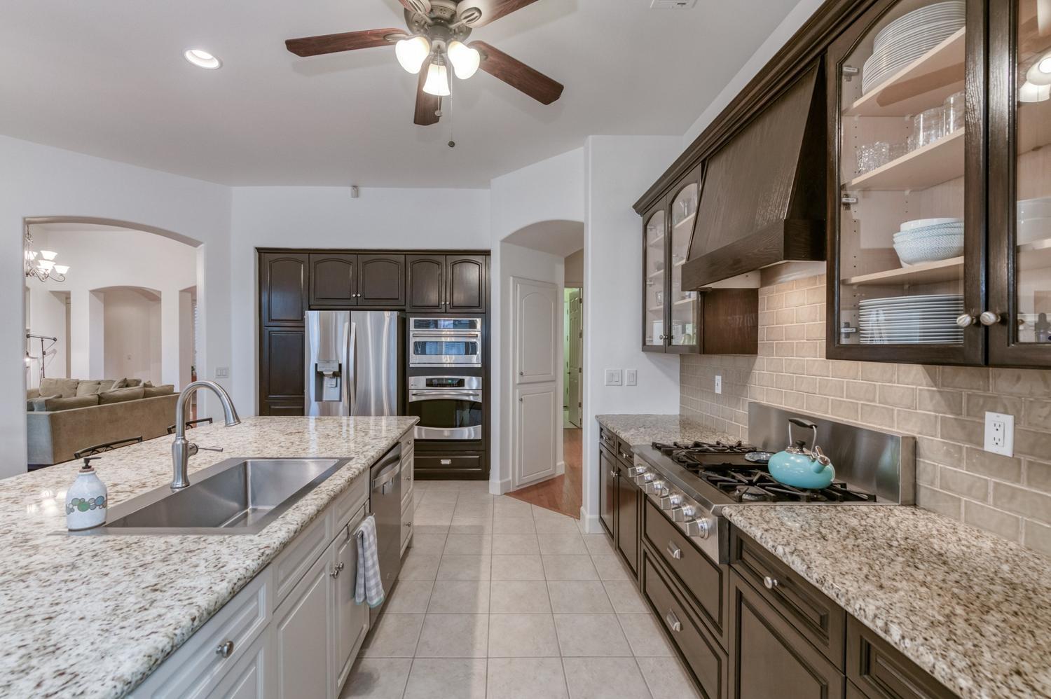 73 W Houston Ave, Clovis, CA 93611