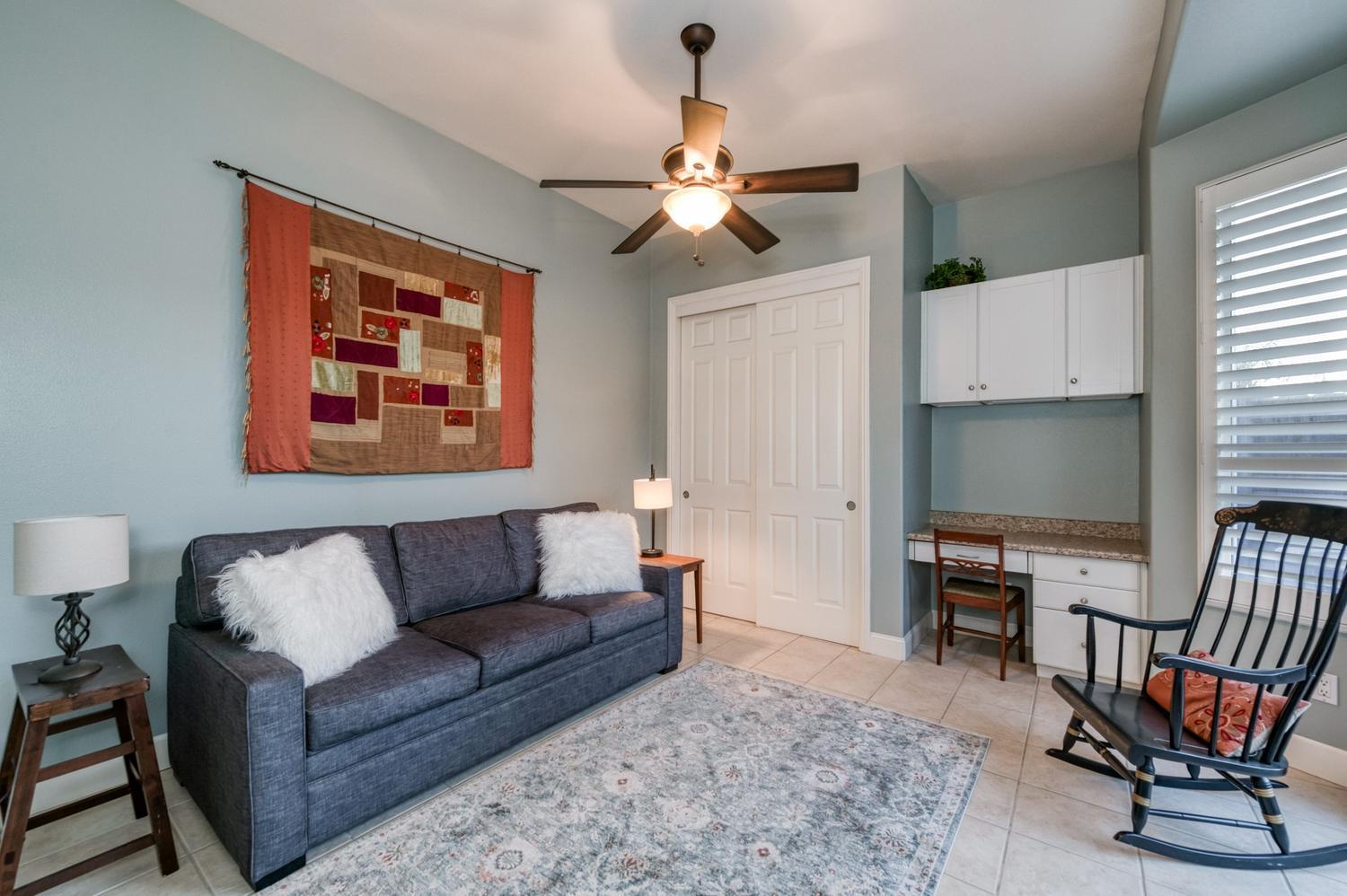 73 W Houston Ave, Clovis, CA 93611
