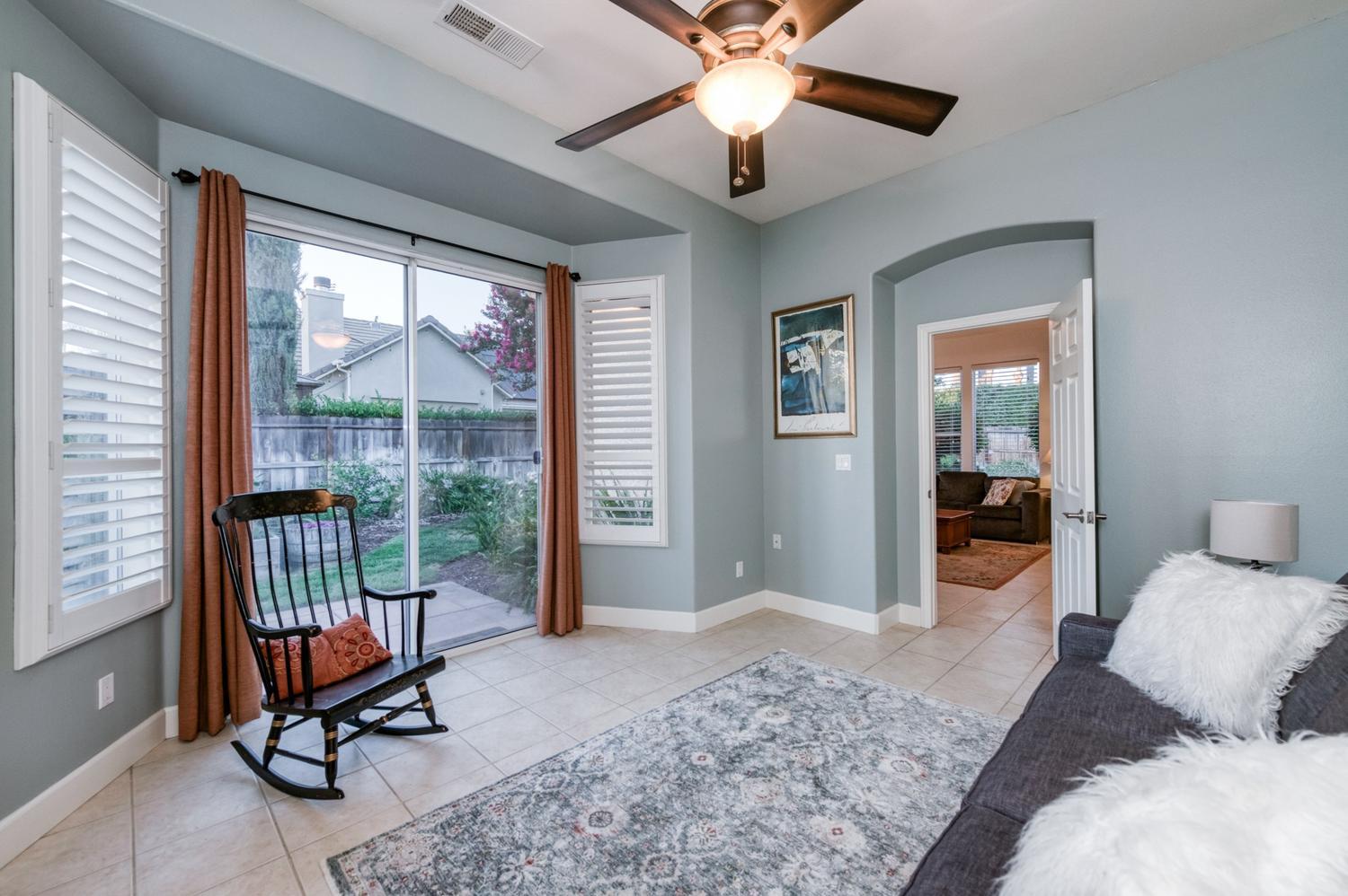 73 W Houston Ave, Clovis, CA 93611
