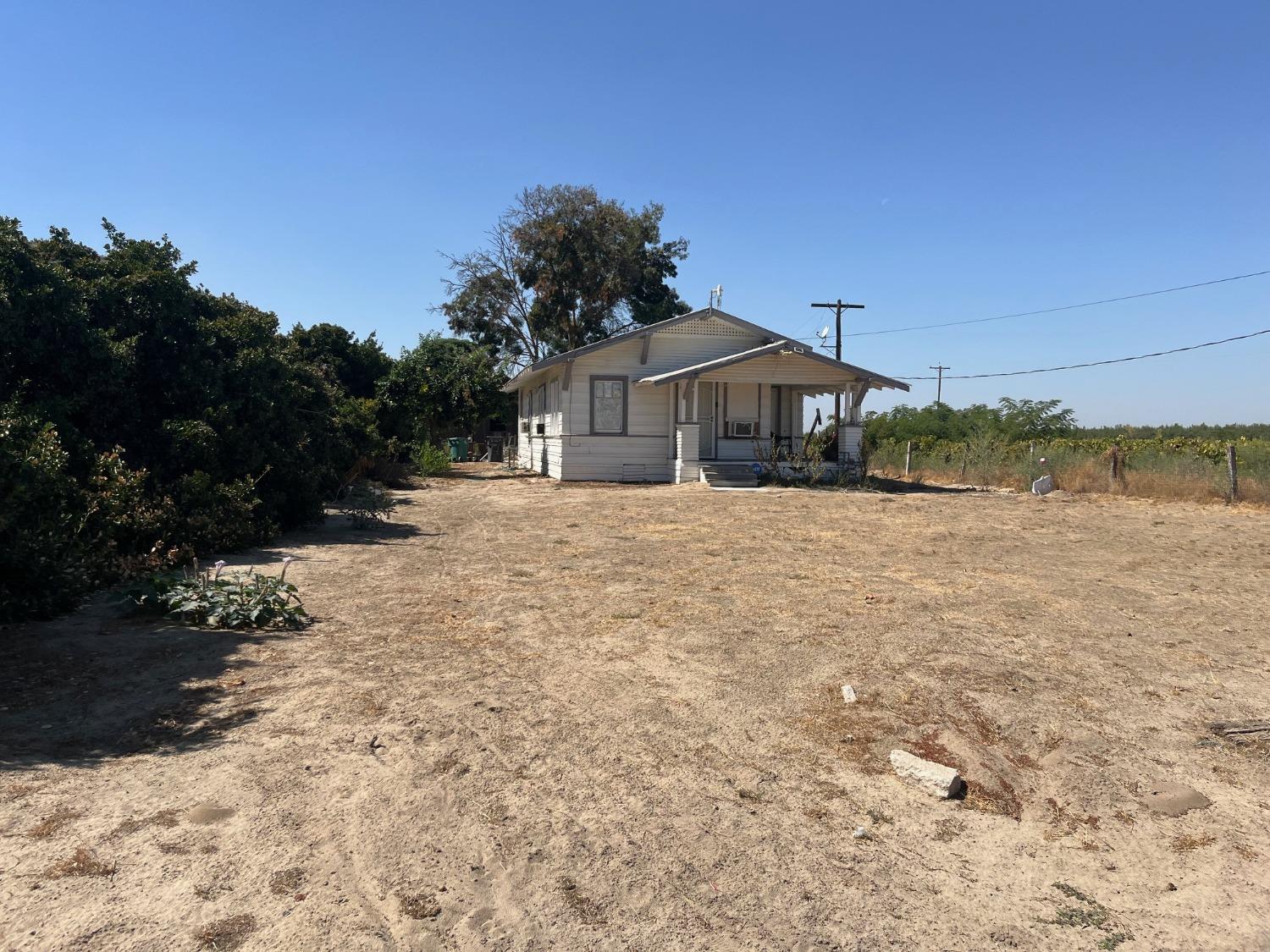 12575 S Academy Ave, Selma, CA 93662
