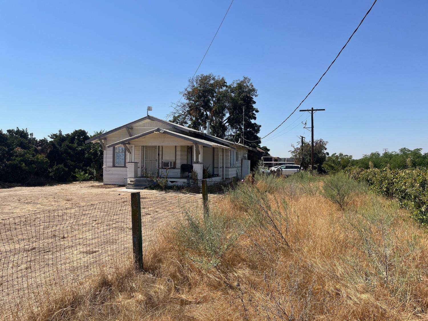 12575 S Academy Ave, Selma, CA 93662