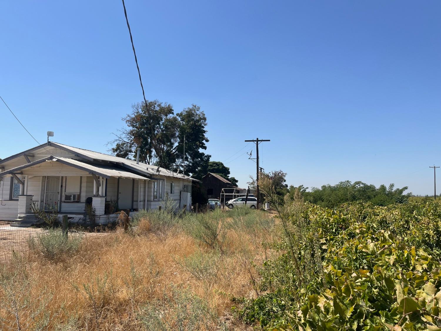 12575 S Academy Ave, Selma, CA 93662