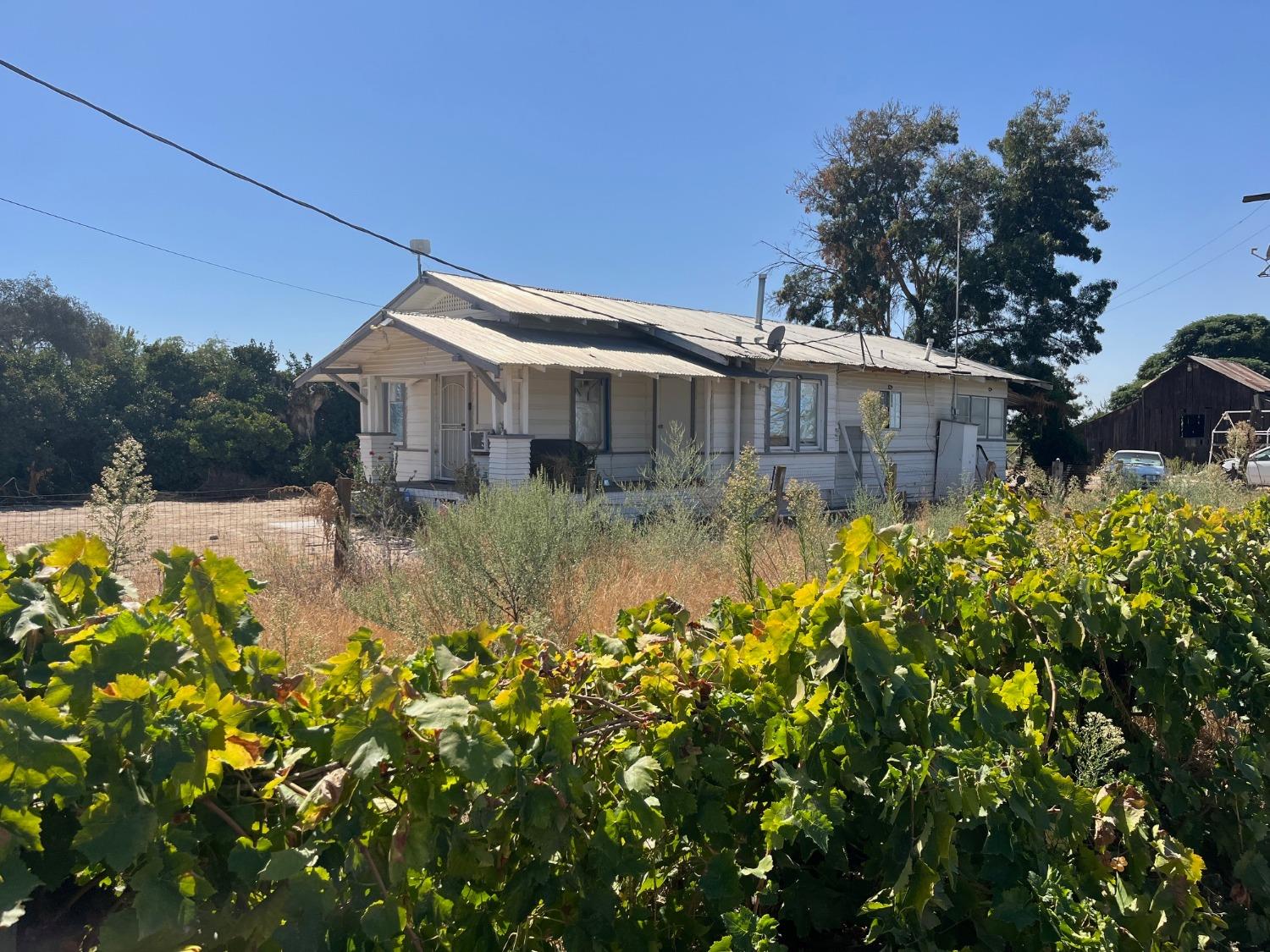 12575 S Academy Ave, Selma, CA 93662