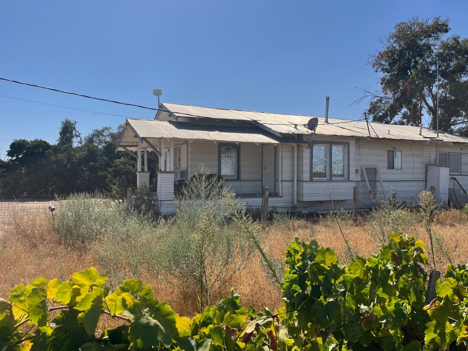 12575 S Academy Ave, Selma, CA 93662
