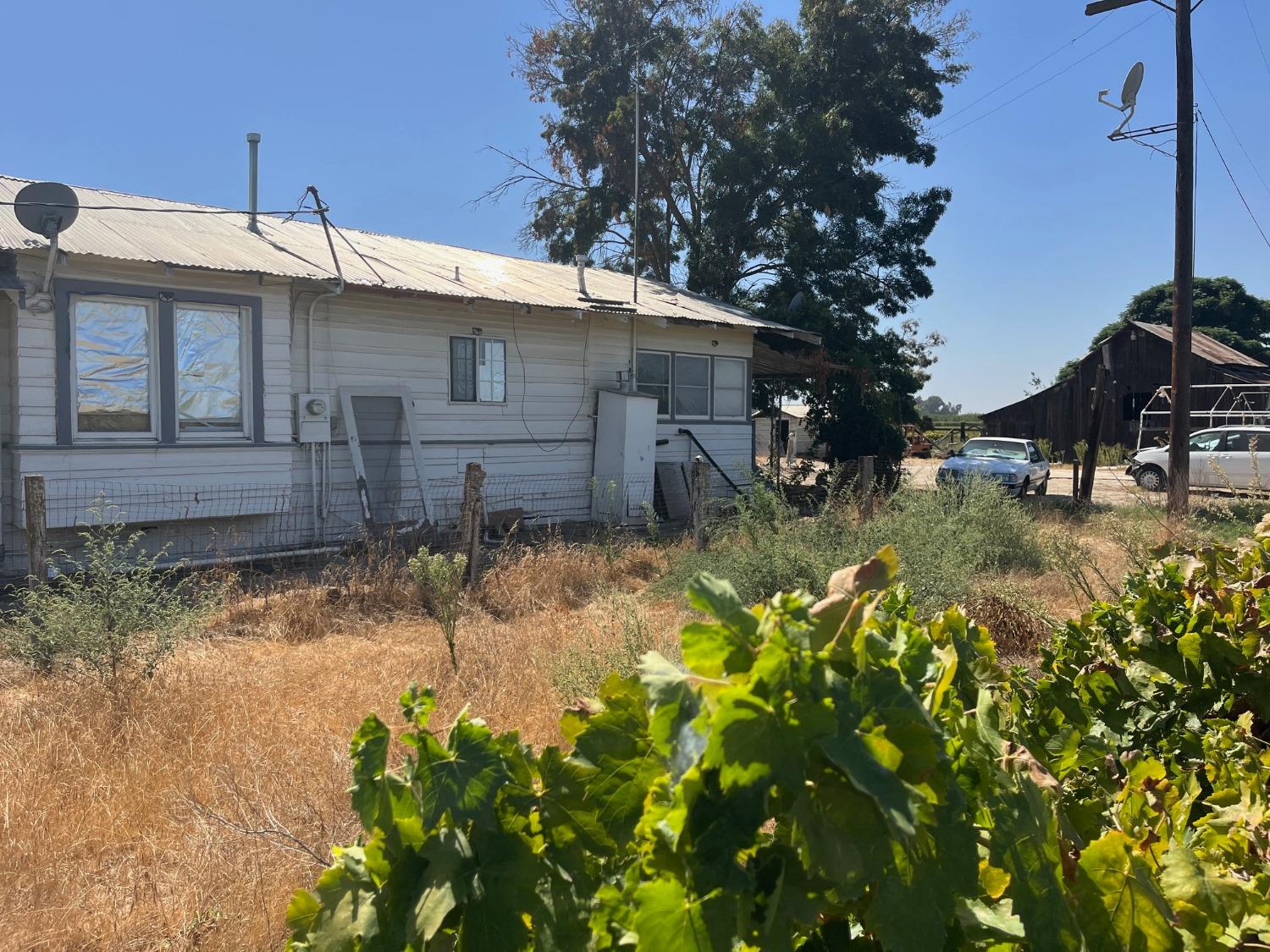 12575 S Academy Ave, Selma, CA 93662