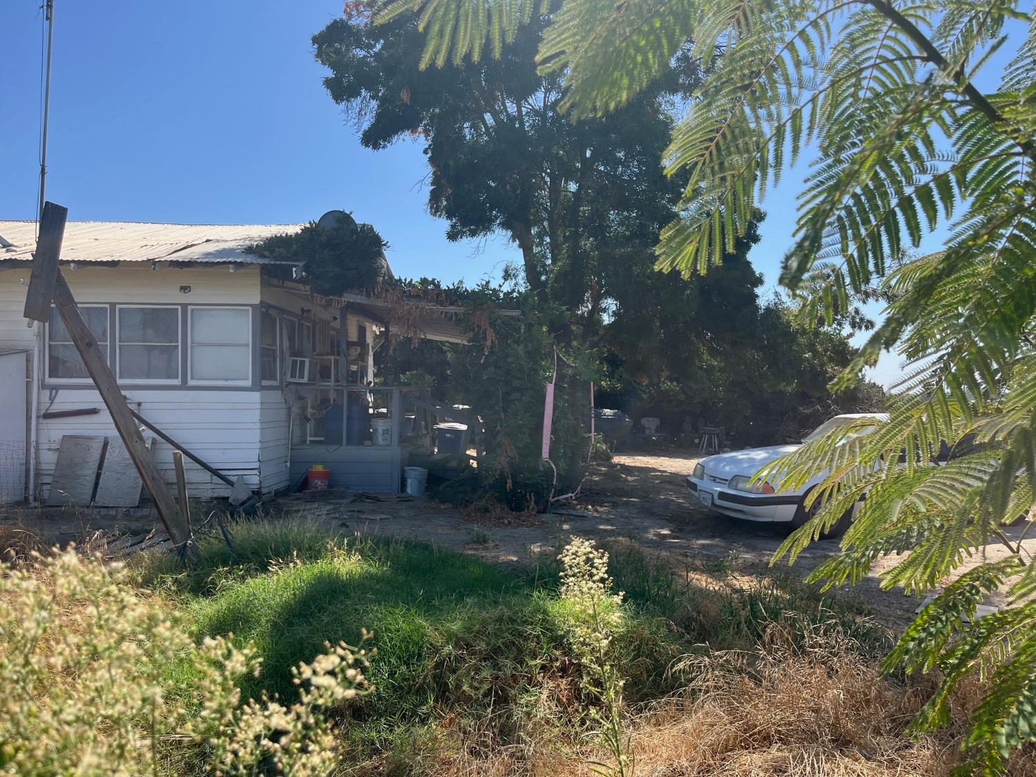 12575 S Academy Ave, Selma, CA 93662