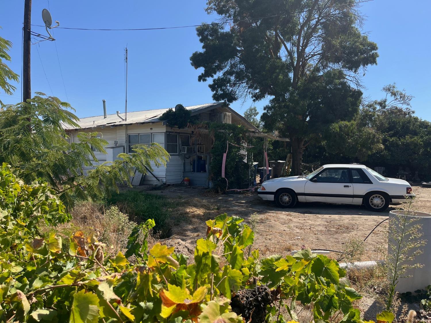 12575 S Academy Ave, Selma, CA 93662