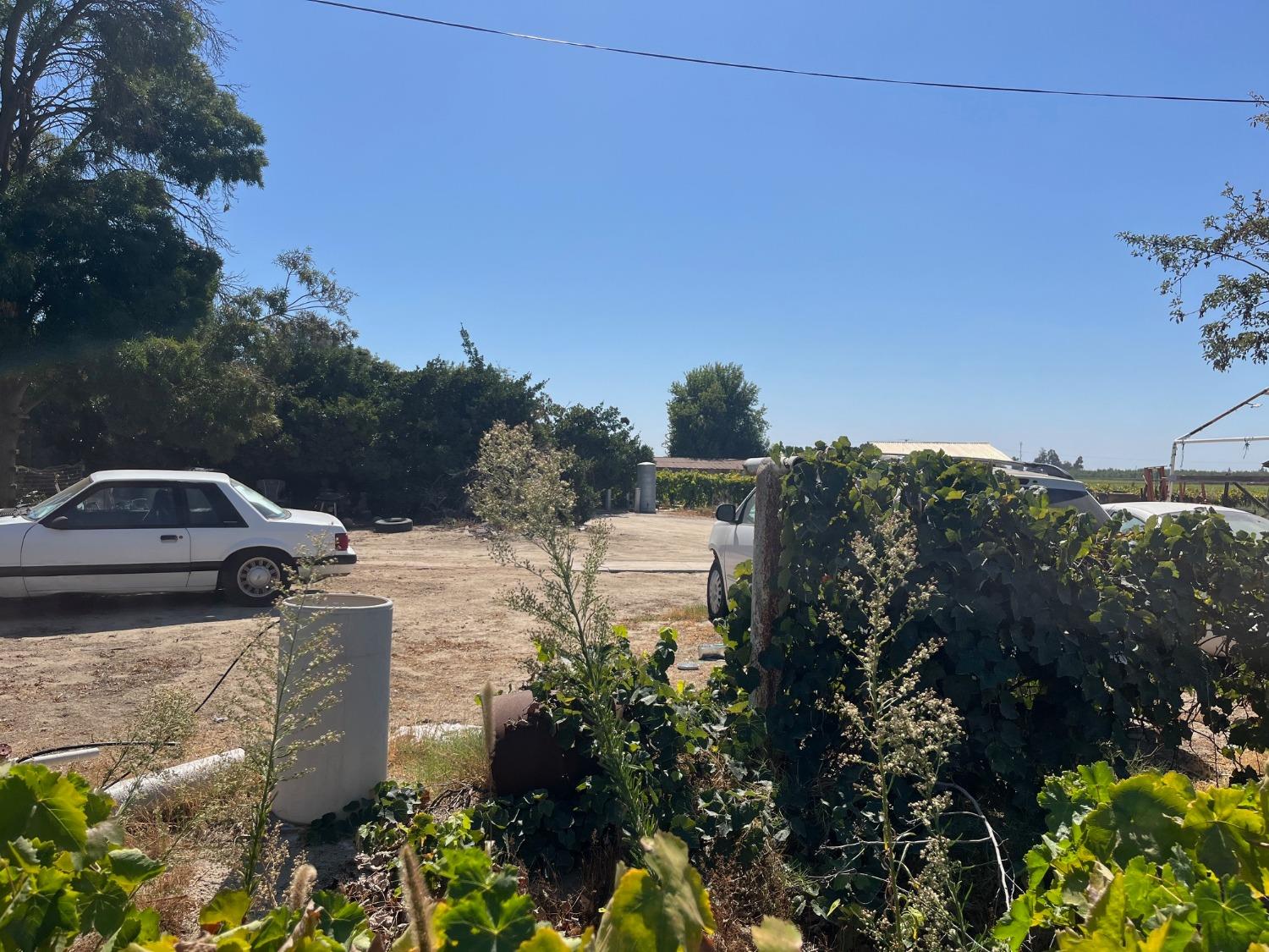 12575 S Academy Ave, Selma, CA 93662